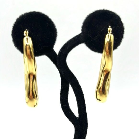 Elegant Wave Gold Tone Hoop Earrings Large Shiny Gold Tone - Picture 3 of 10